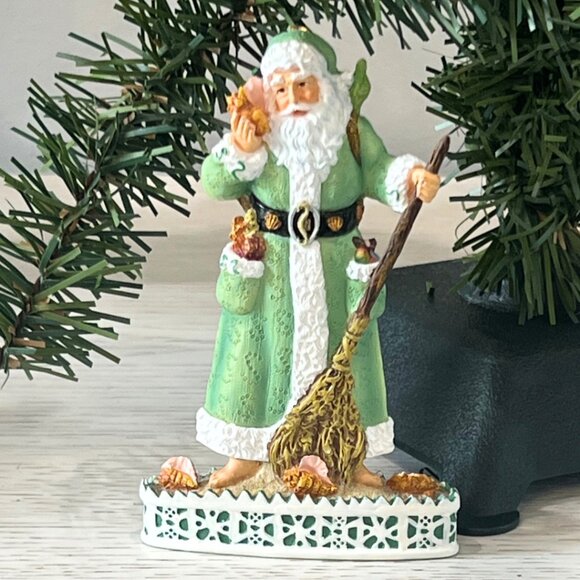 Pipka Stories of Christmas Ornament Caribbean Santa 11441 - Picture 1 of 8